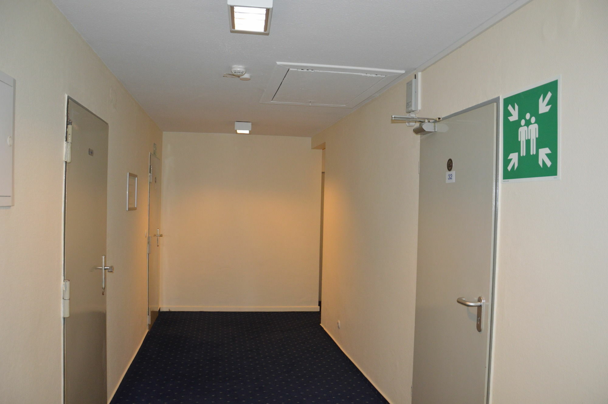 Centrum Commerz Am Bhf Altona Hotel Hamborg